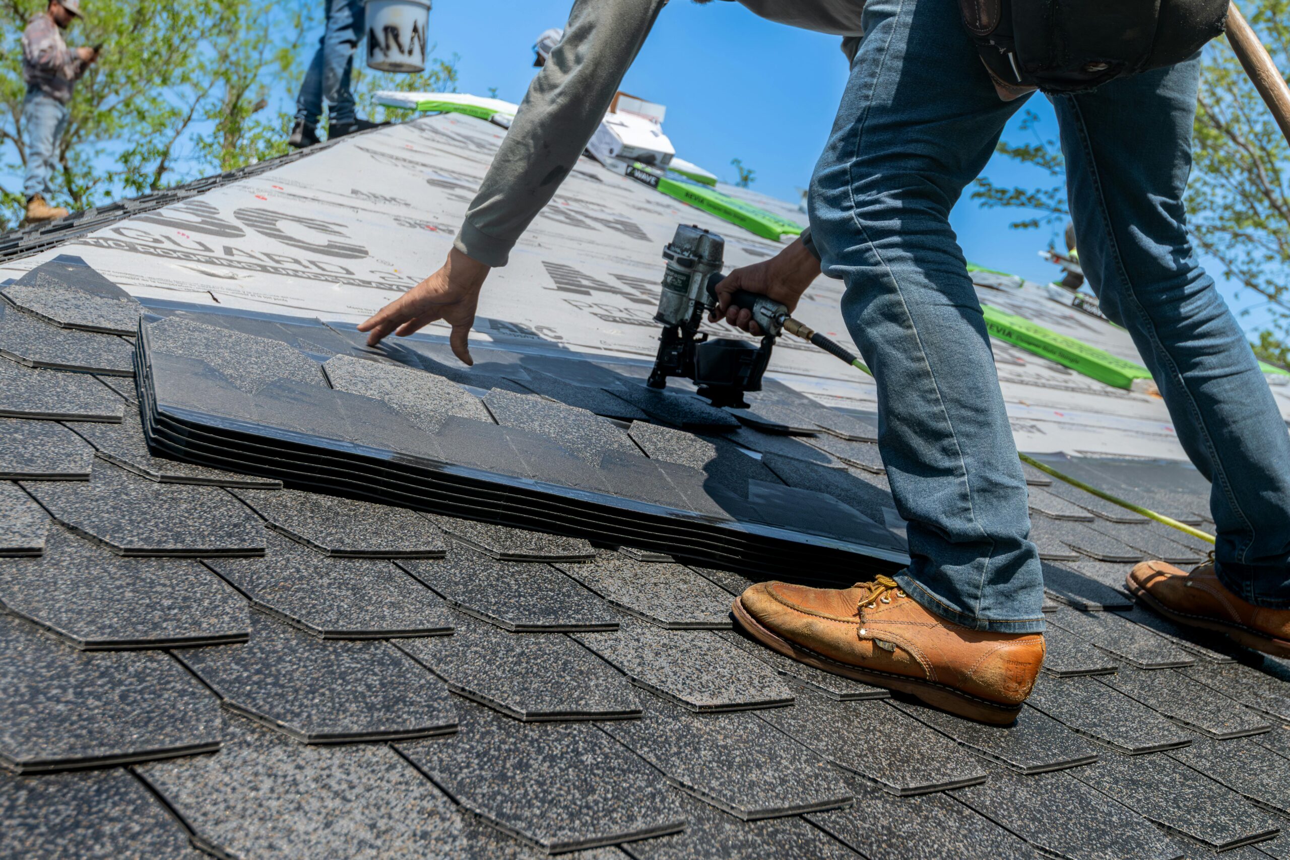 Roofing company digital marketing services generating leads for contractors